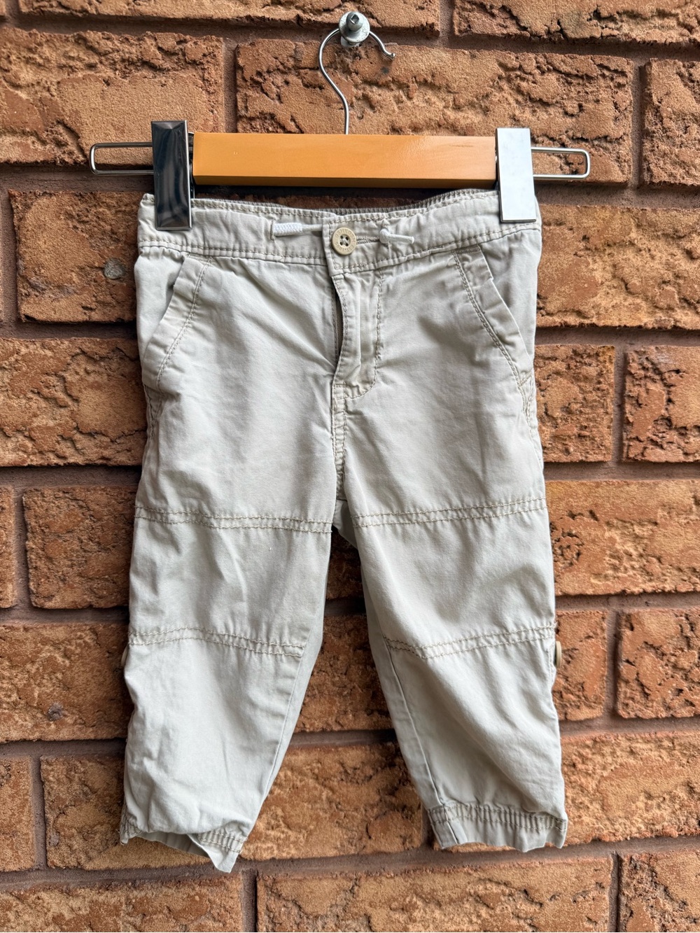 10/$25 • Osh Kosh Beige Elastic-Waist Cargo Trousers